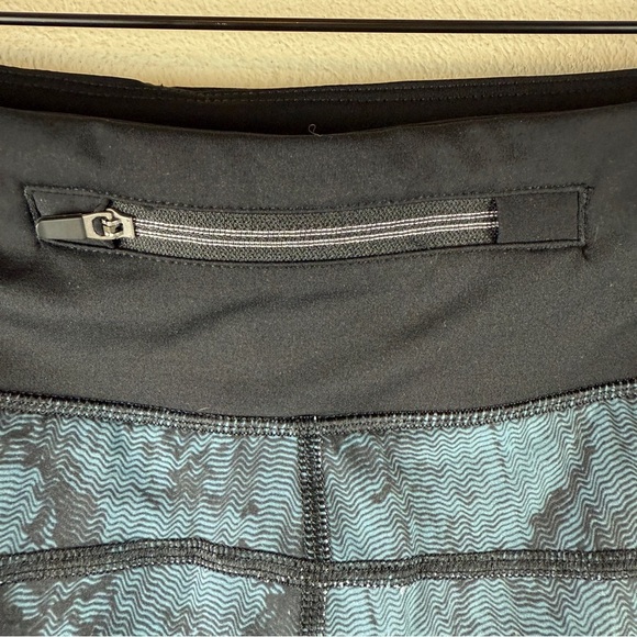 Vuori Omni Performance Lined Shorts Tide Dunes - Picture 5 of 6